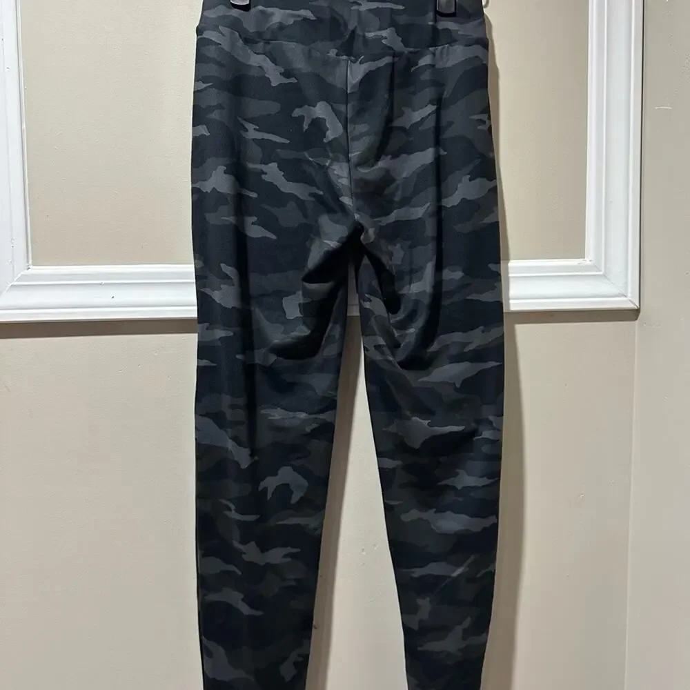 Athleta these trousers